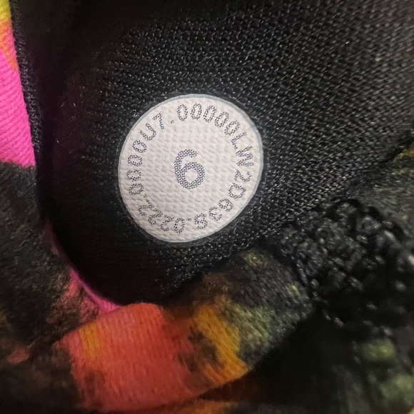 EUC Lululemon Wonder Train Longline Bra Medium Support C/D Cup - Picture 4 of 5